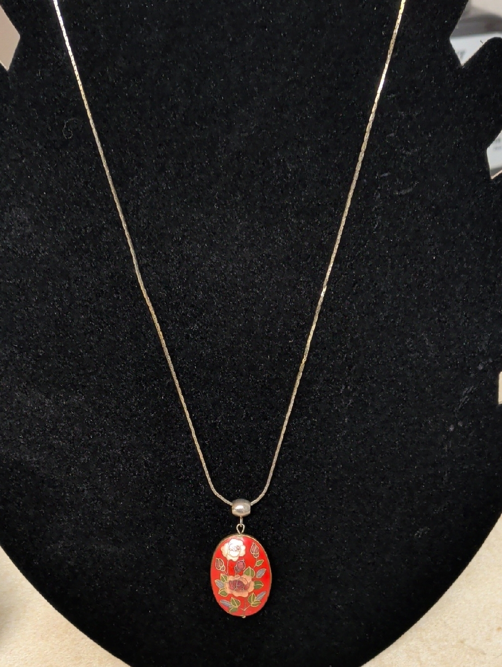Gold Chain Necklace with Red Floral Oval Pendant‎